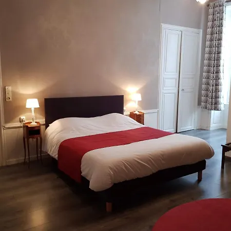 Logis Le Grand Du Louvre Valognes