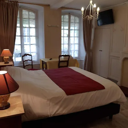 Logis Le Grand Du Louvre 2* Valognes