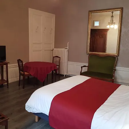 Logis Le Grand Du Louvre Hotel 2*