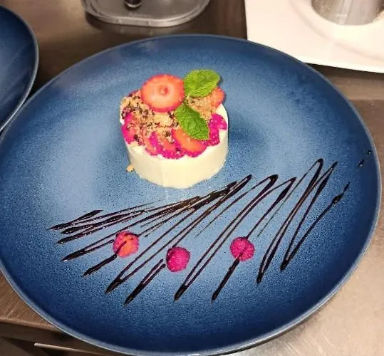 Logis Le Grand Du Louvre Hotel 2*