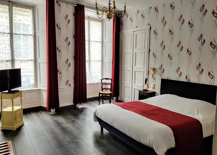 Logis Le Grand Du Louvre Hotel