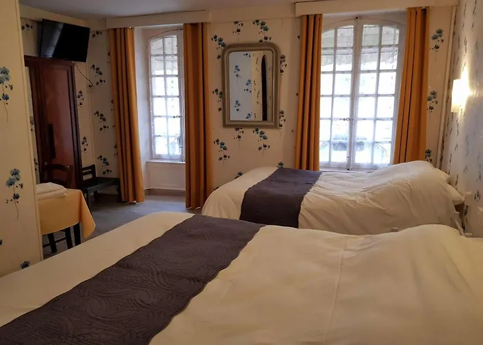 Logis Le Grand Du Louvre 2*