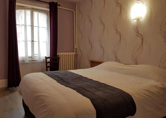 Hotel Logis Le Grand Du Louvre 2*