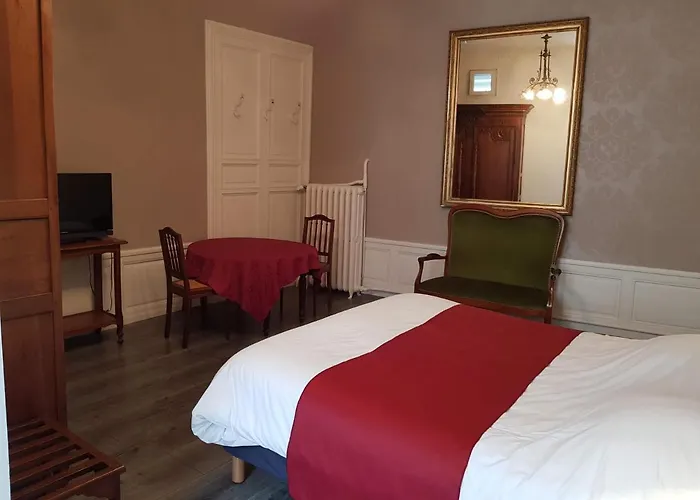 Logis Le Grand Du Louvre Hotel 2*