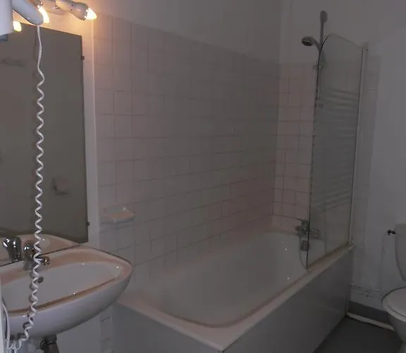 Logis Le Grand Du Louvre Hotel